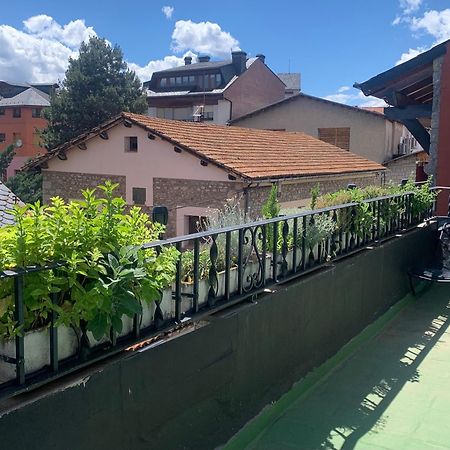 Appartamento Ático con encanto en Bellver de Cerdanya Esterno foto