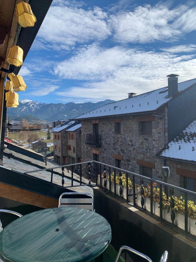 Appartamento Ático con encanto en Bellver de Cerdanya Esterno foto